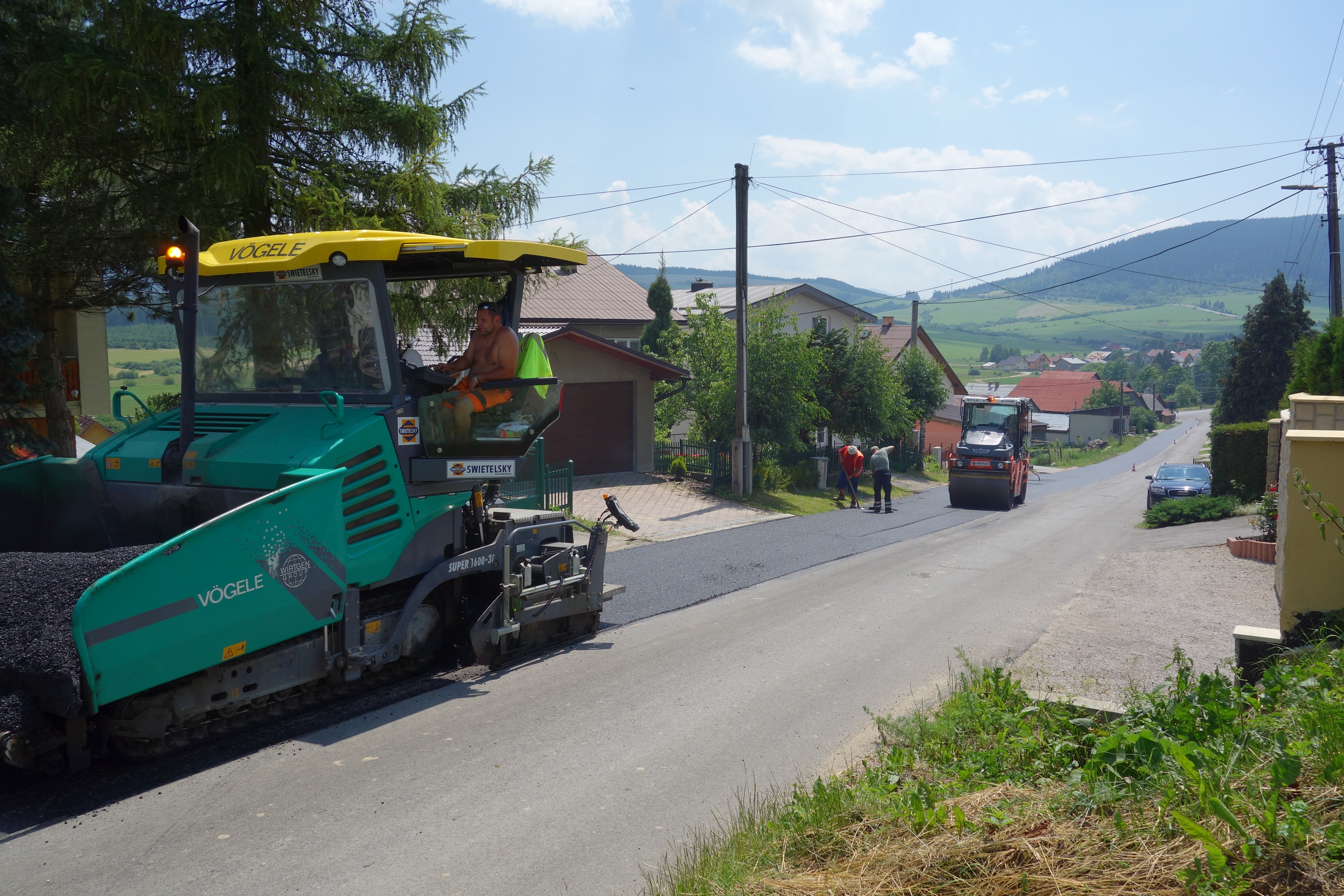 Rekonštrukcia cesty III/2284 Hruštín - Vaňovka - Út- és hídépítés
