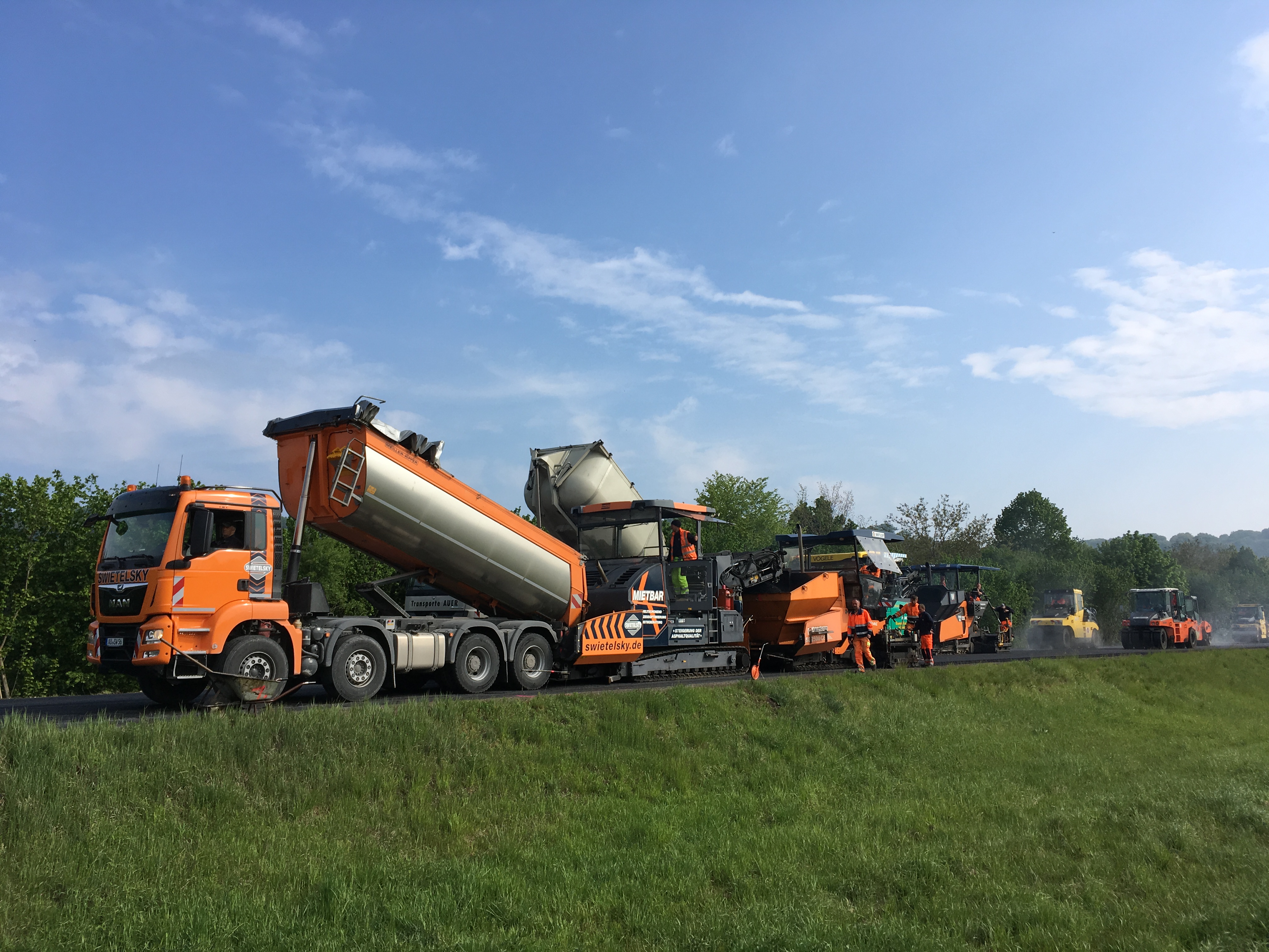 Inst. B588 zw. Neuötting u. Brandmühle - St. Bauamt Traunstein - Út- és hídépítés