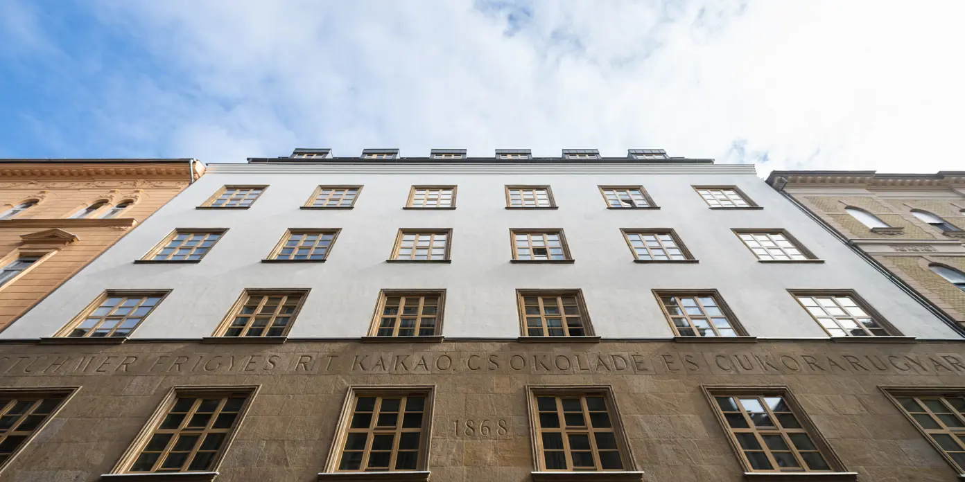 HD 251015 EM 3776 Edit Edit