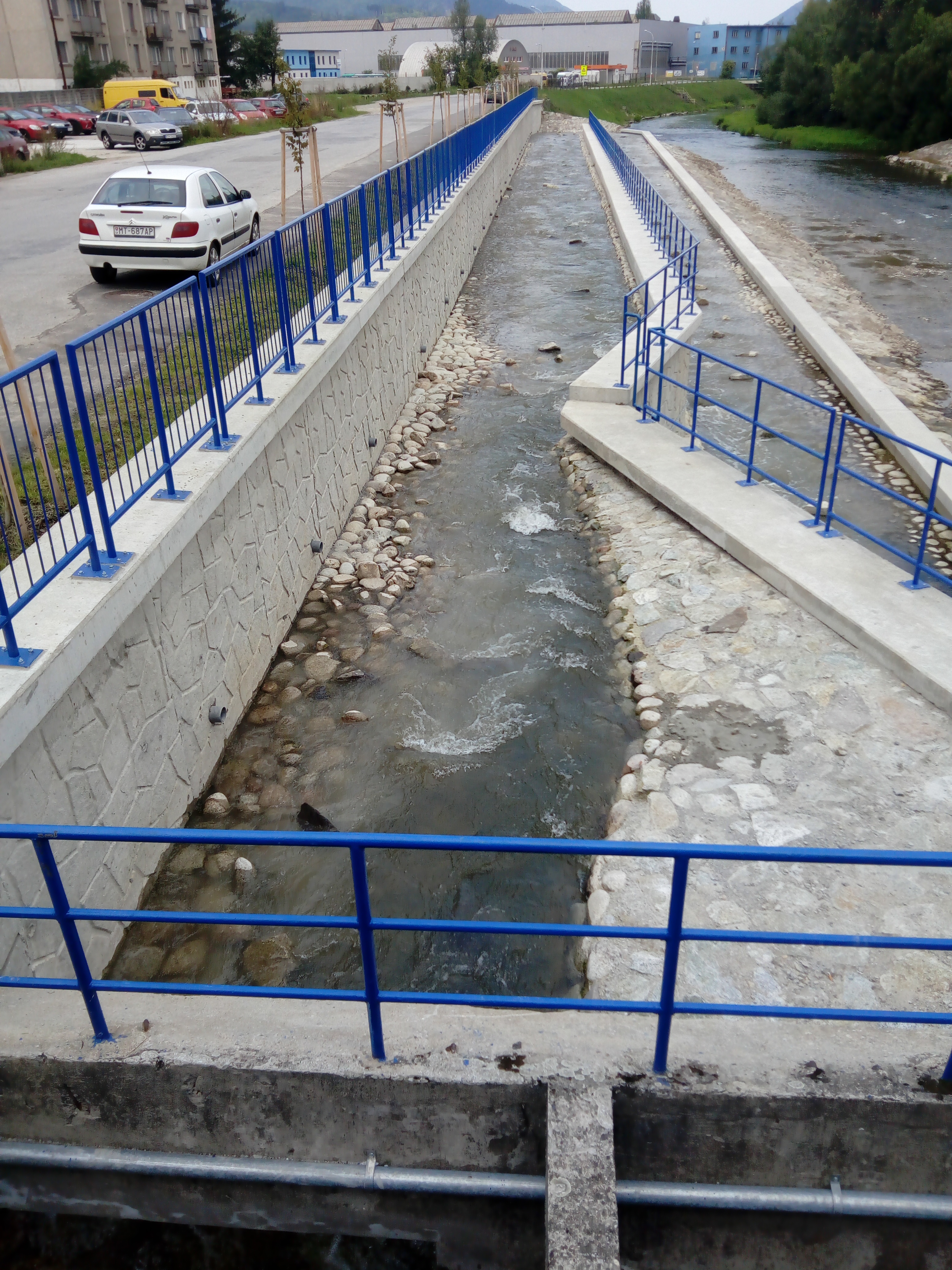 Odstraňovanie bariér vo vodnom toku Turiec, rkm 7,530; stavebné práce - Mélyépítés