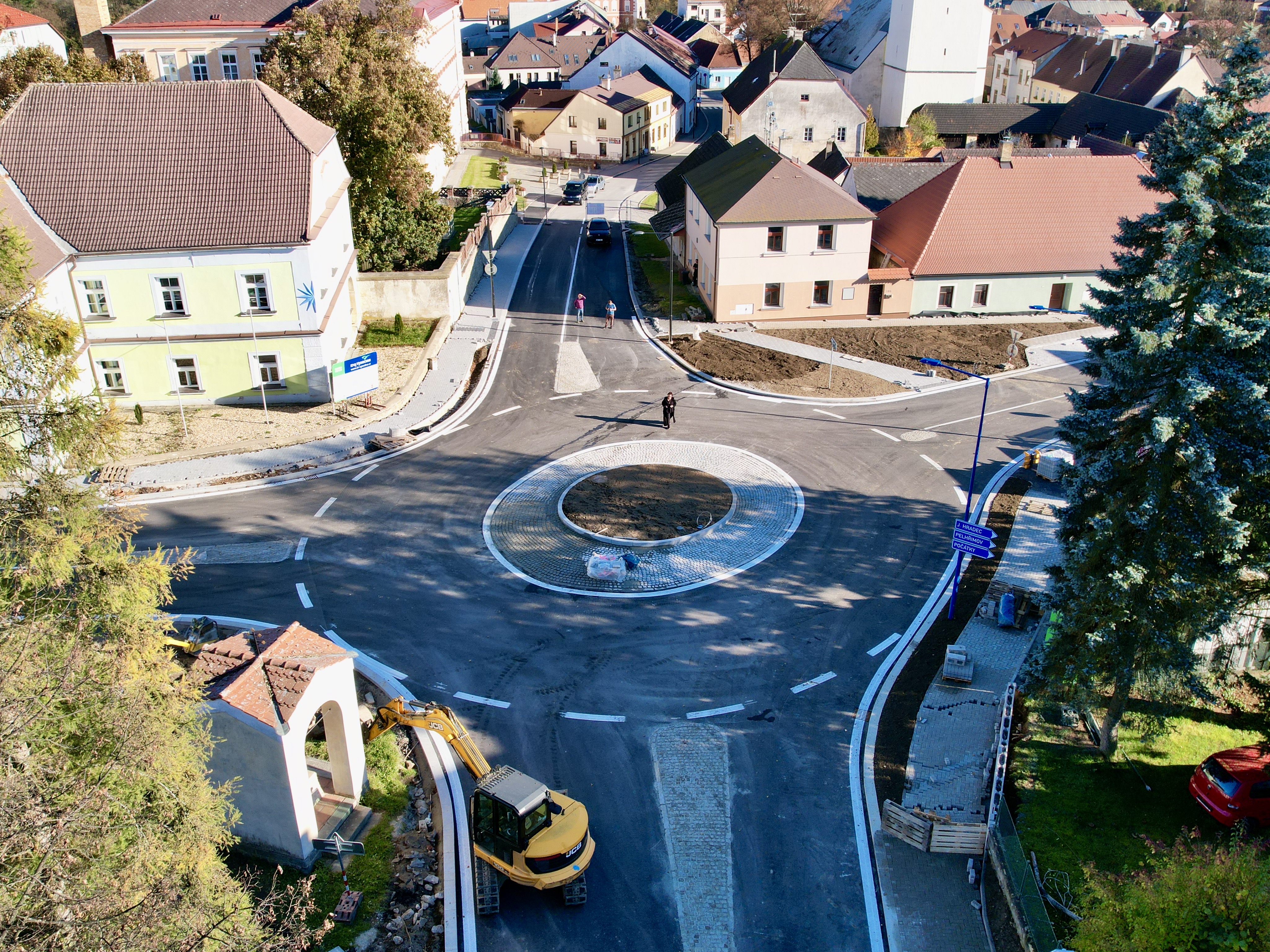 Kamenice nad Lipou – rekonstrukce ul. Družstevní - Út- és hídépítés