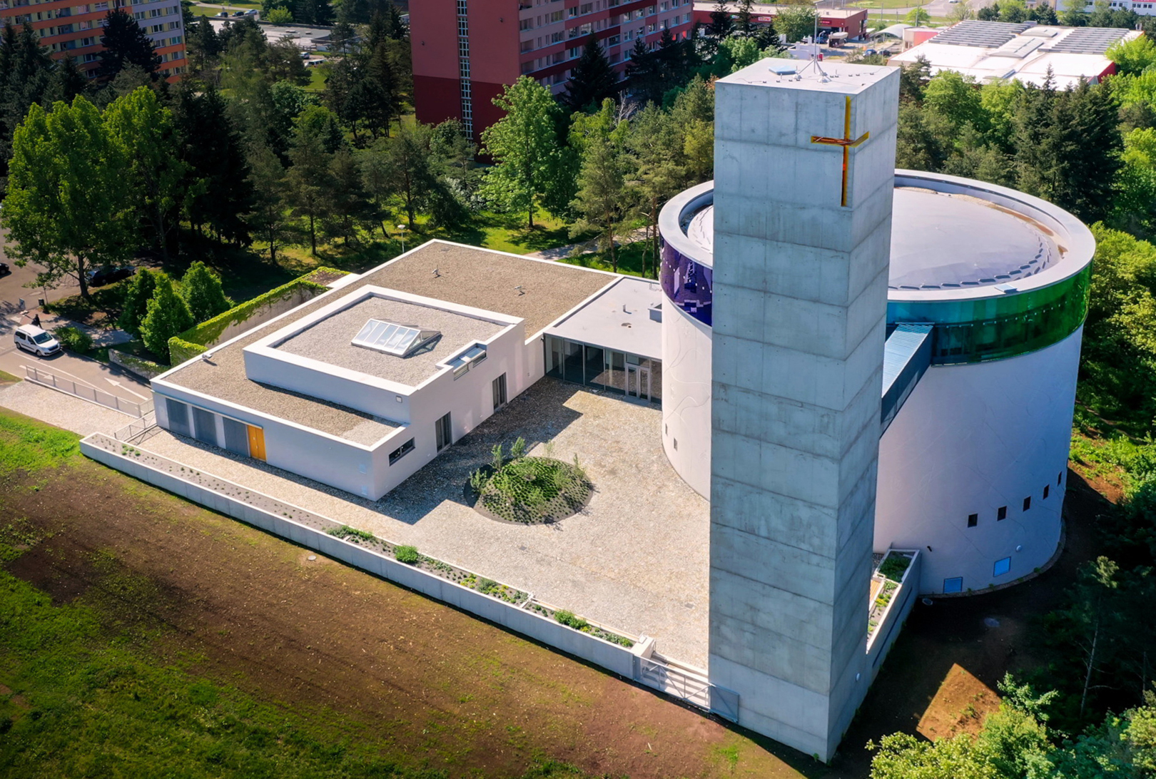 Přístavba duchovního centra Brno – Lesná, kostel a věž - Magasépítés