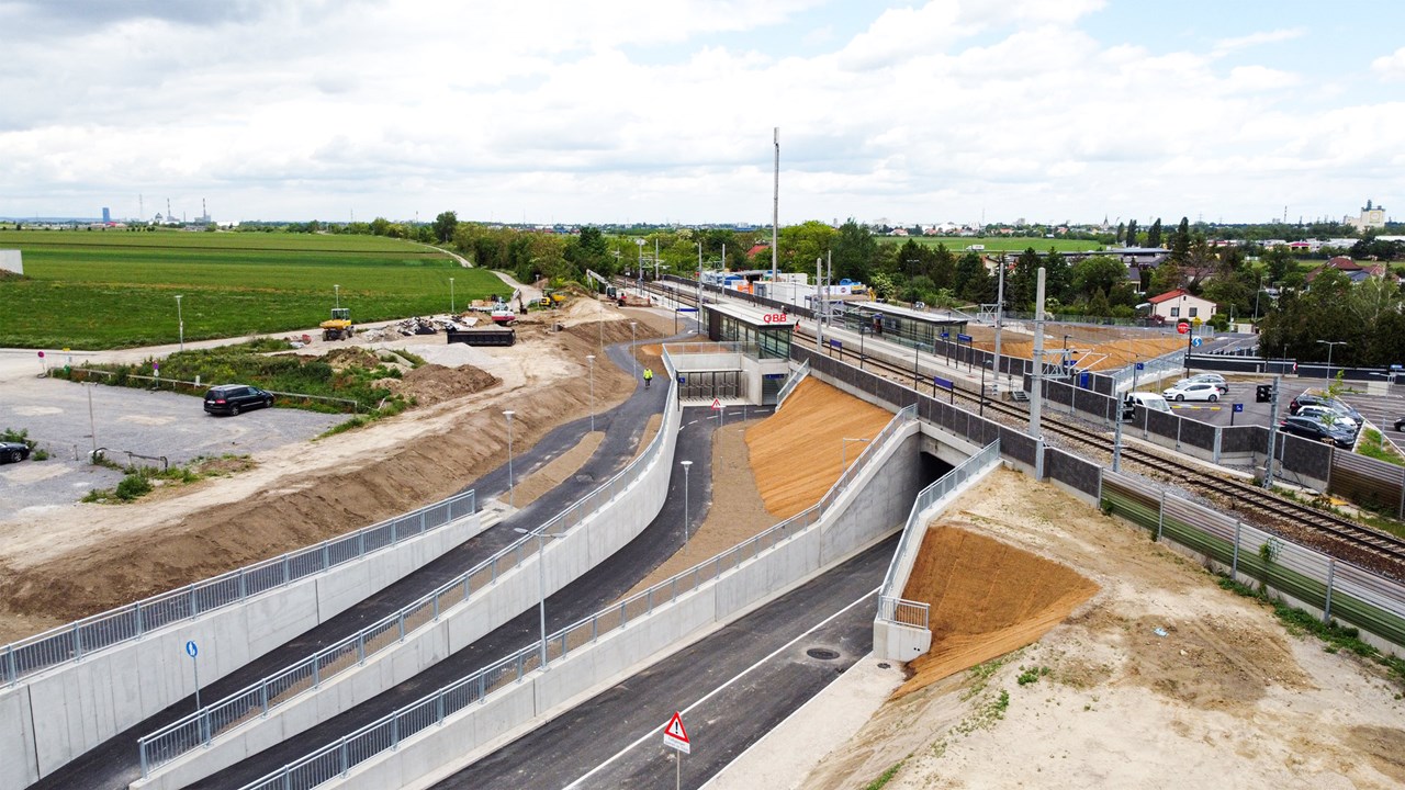 Busbahnhof Unterführung, Lanzendorf - Mélyépítés Busbahnhof Unterführung, Lanzendorf - Mélyépítés