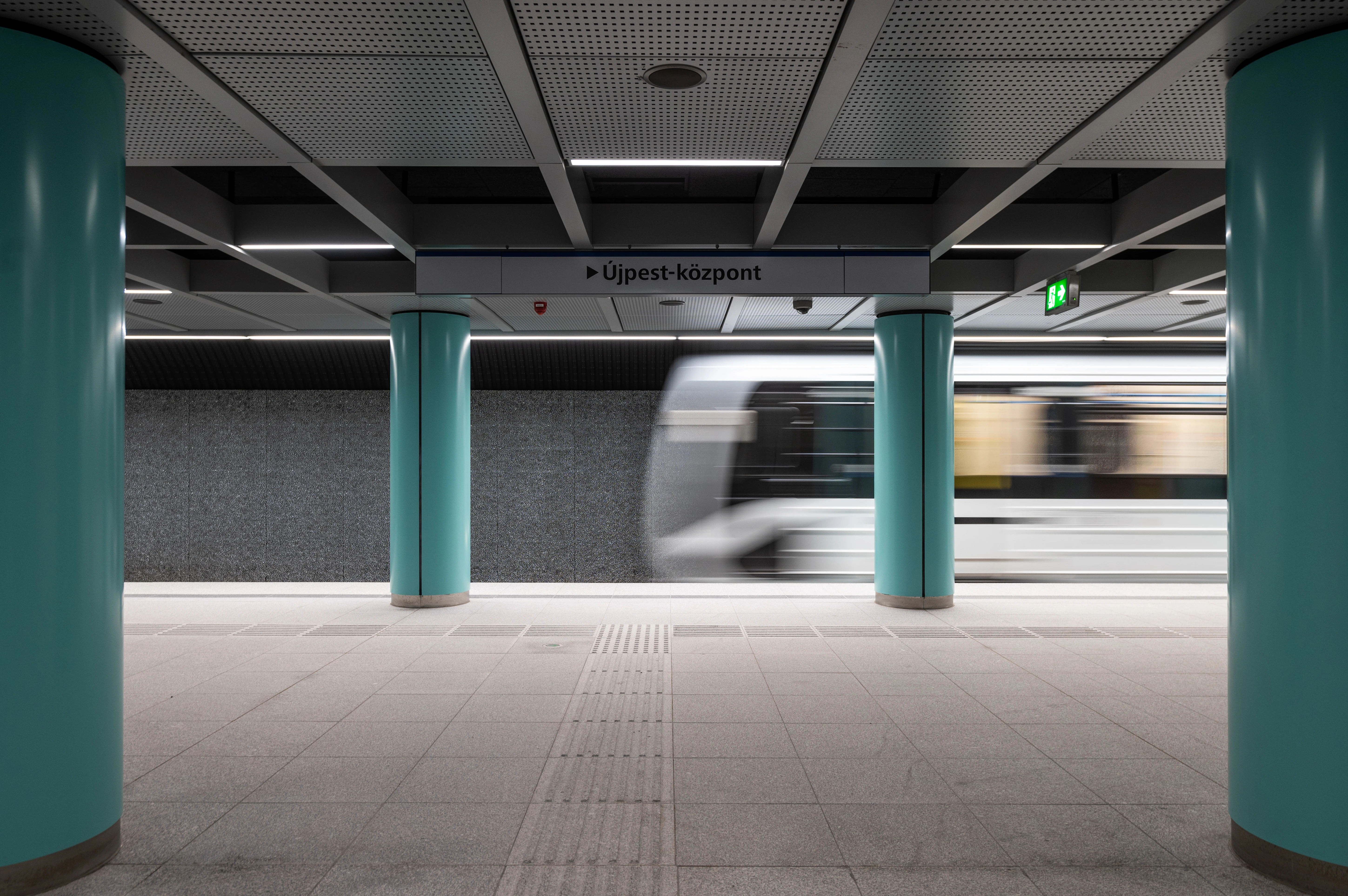 HD 230320 NM 3750 (1)