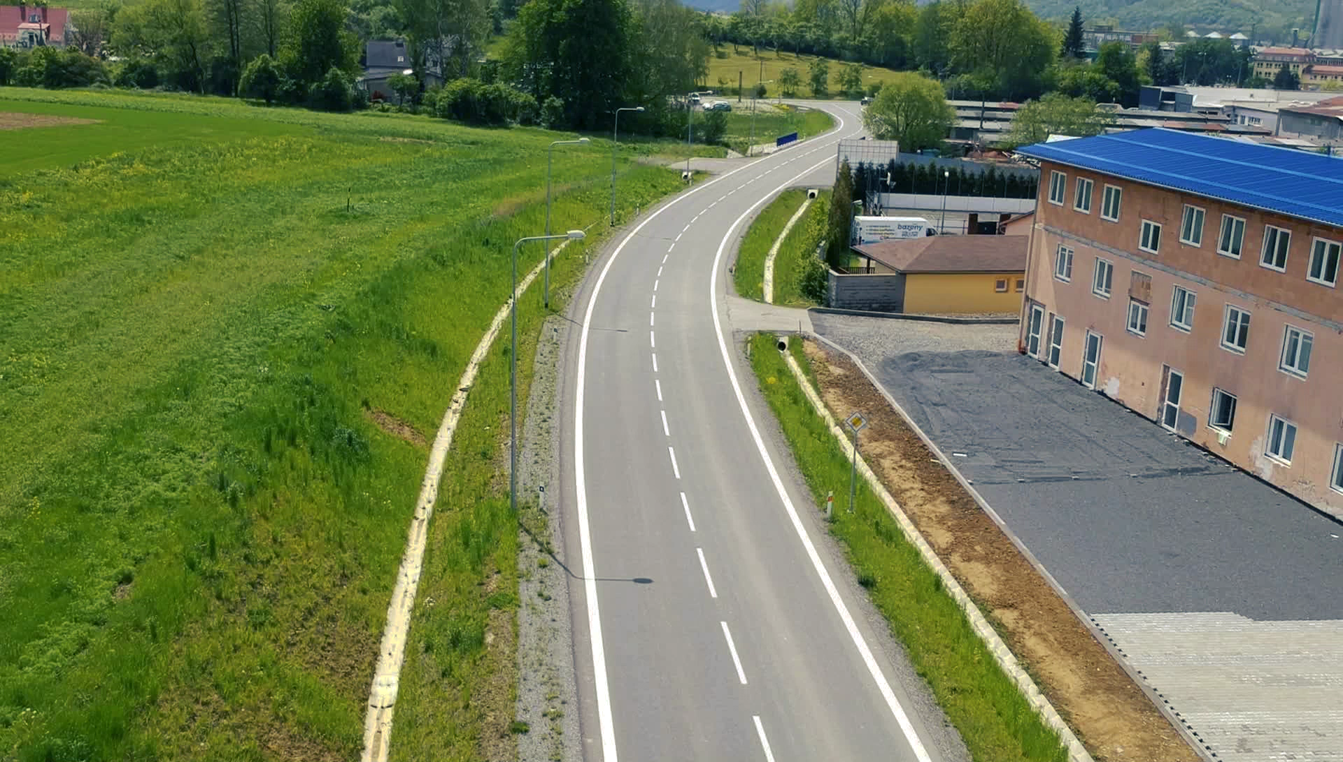 Silnice I/35 – výstavba úseku Lešná – Valašské Meziříčí (II. a III. etapa) - Út- és hídépítés