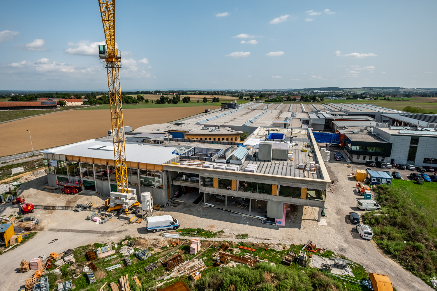 Neubau Schulungszentrum Hargassner Weng - Magasépítés