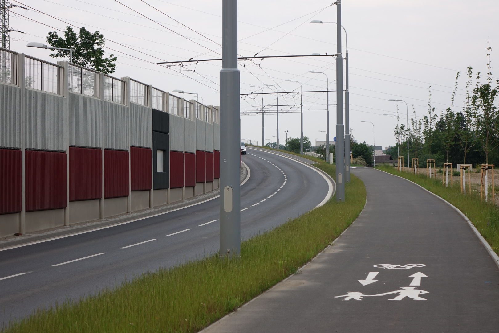 Uzel Plzeň, 3. stavba - přesmyk domažlické trati - Út- és hídépítés