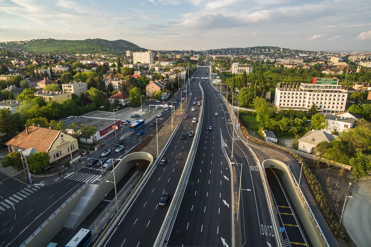 M1 - M7 bevezető szakasz  - Út- és hídépítés