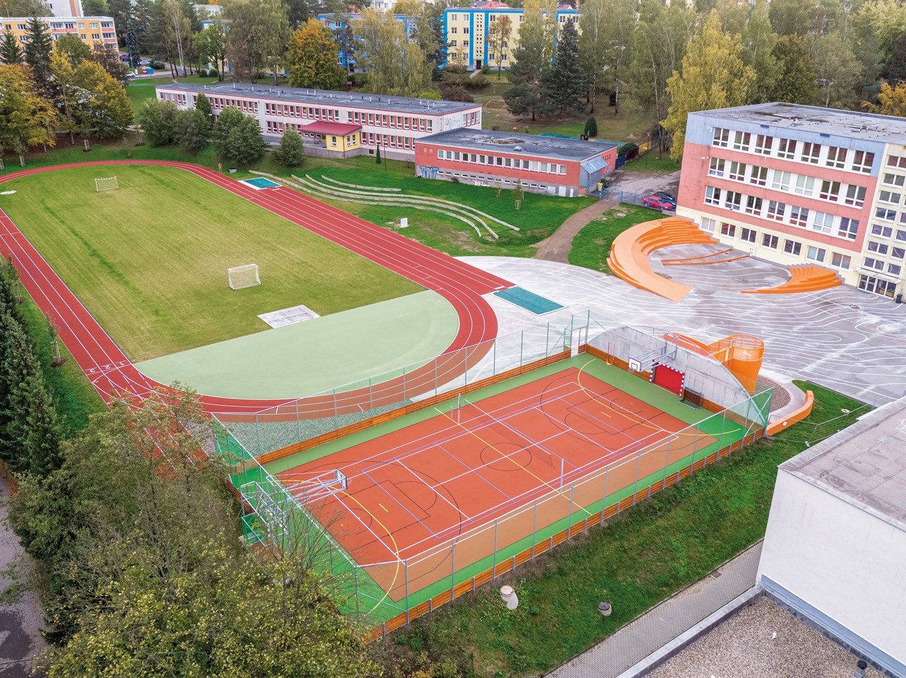 Sportoviště základní školy, Švermova - Mélyépítés Sportoviště základní školy, Švermova - Mélyépítés