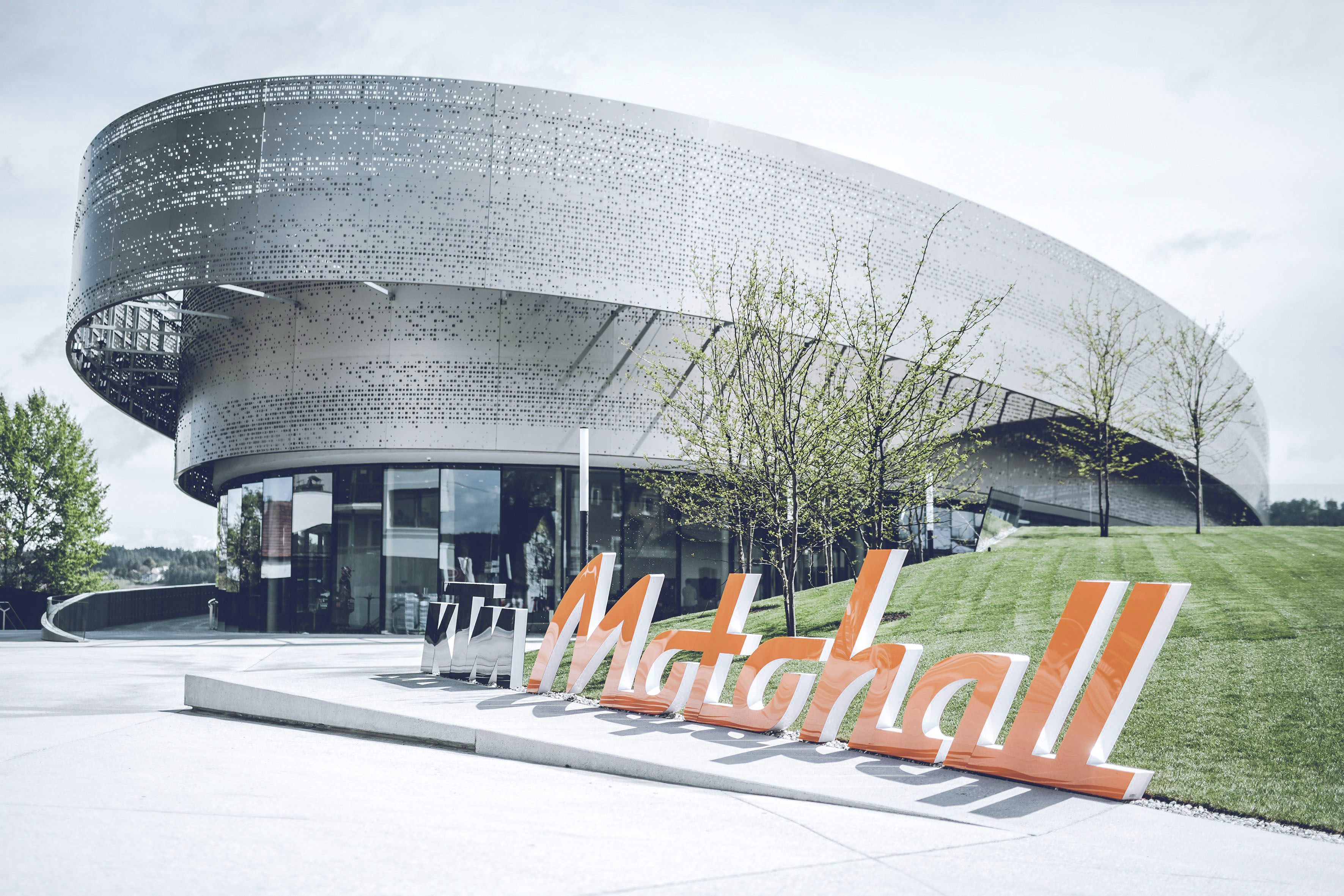 Ausstellungsgebäude, KTM Motohall, Mattighofen - Magasépítés