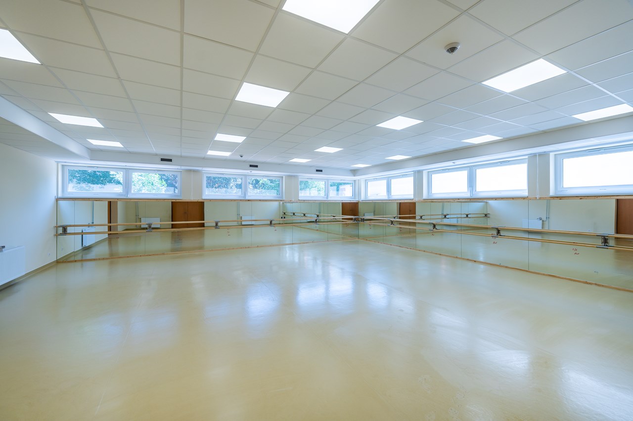 Oroszlány (2) Oroszlány (2)