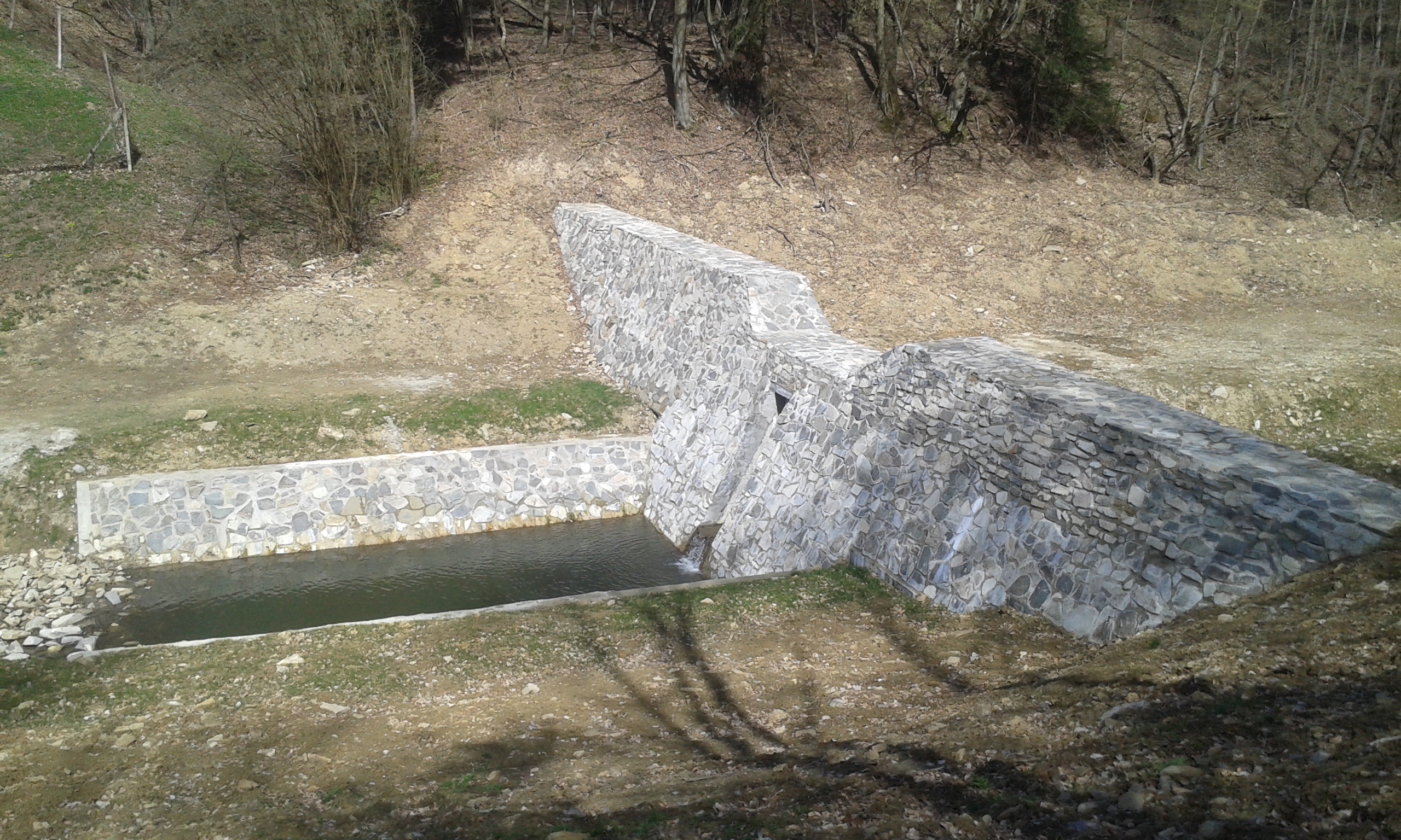 Žitná – Radiša, Rakovec, prehrádzka a stabilizácia koryta - Mélyépítés