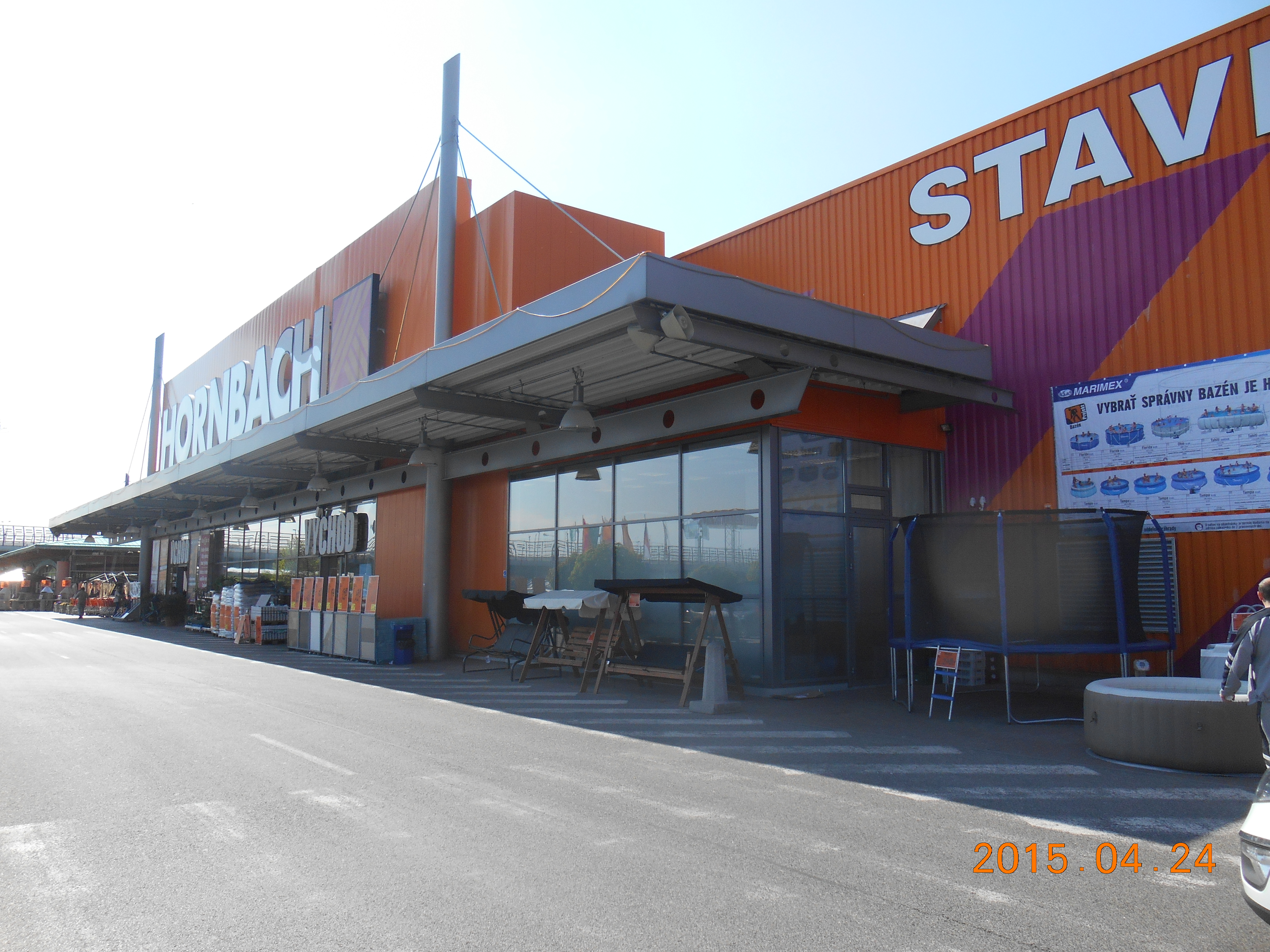 Hornbach Bratislava, Košice - prístavba pekární / obchodné centrá - Magasépítés