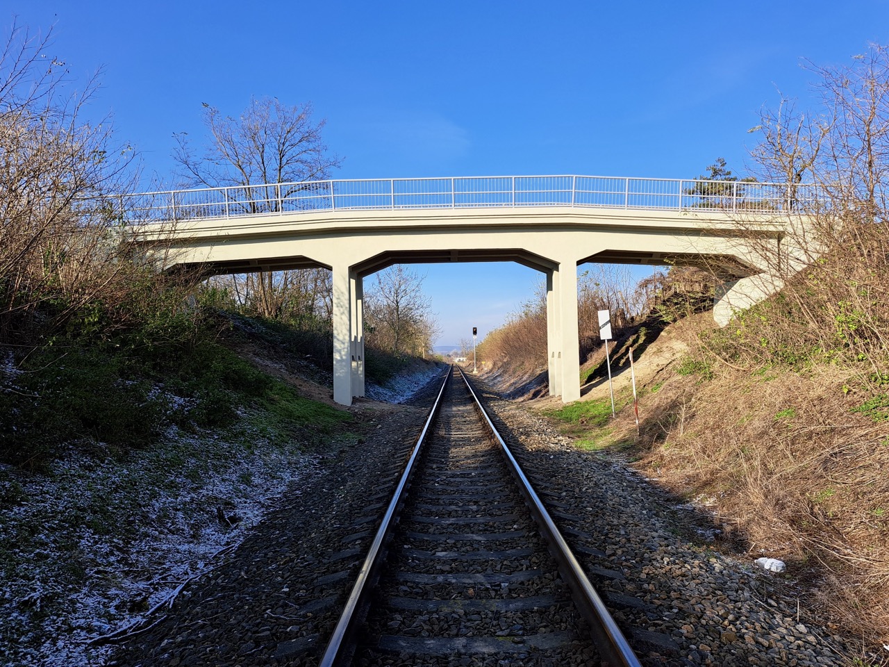 Trať Veselí n. Moravou – Vrbice – rekonstrukce mostů - Út- és hídépítés