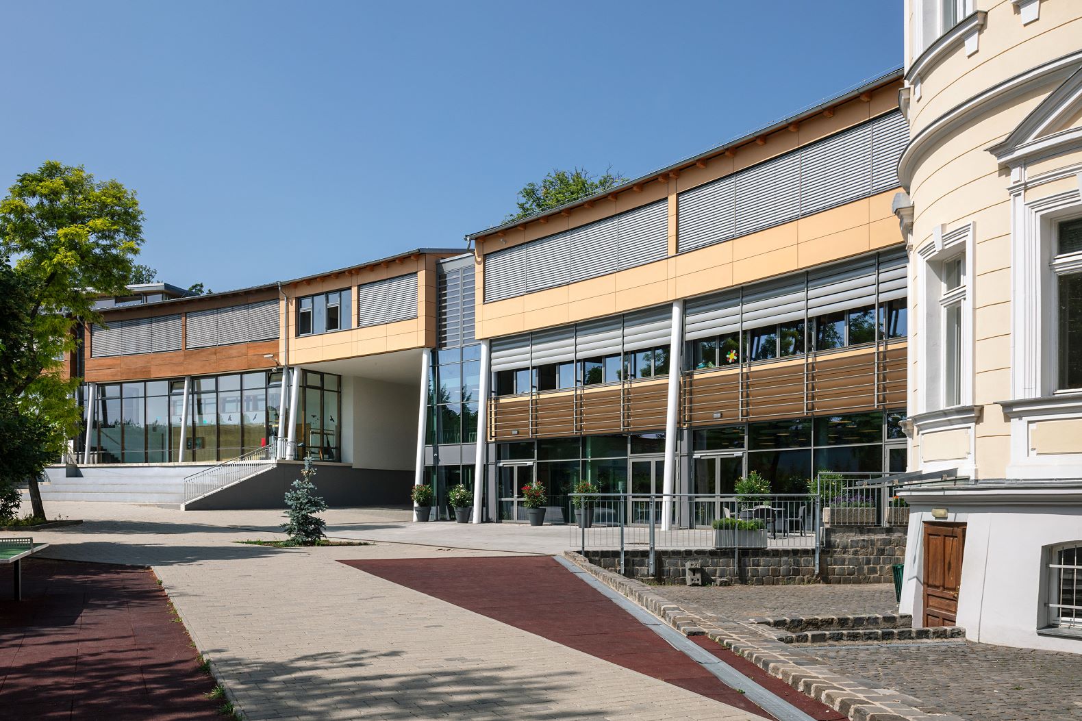 Iskola épület, Deutsche Schule, Budapest - Magasépítés