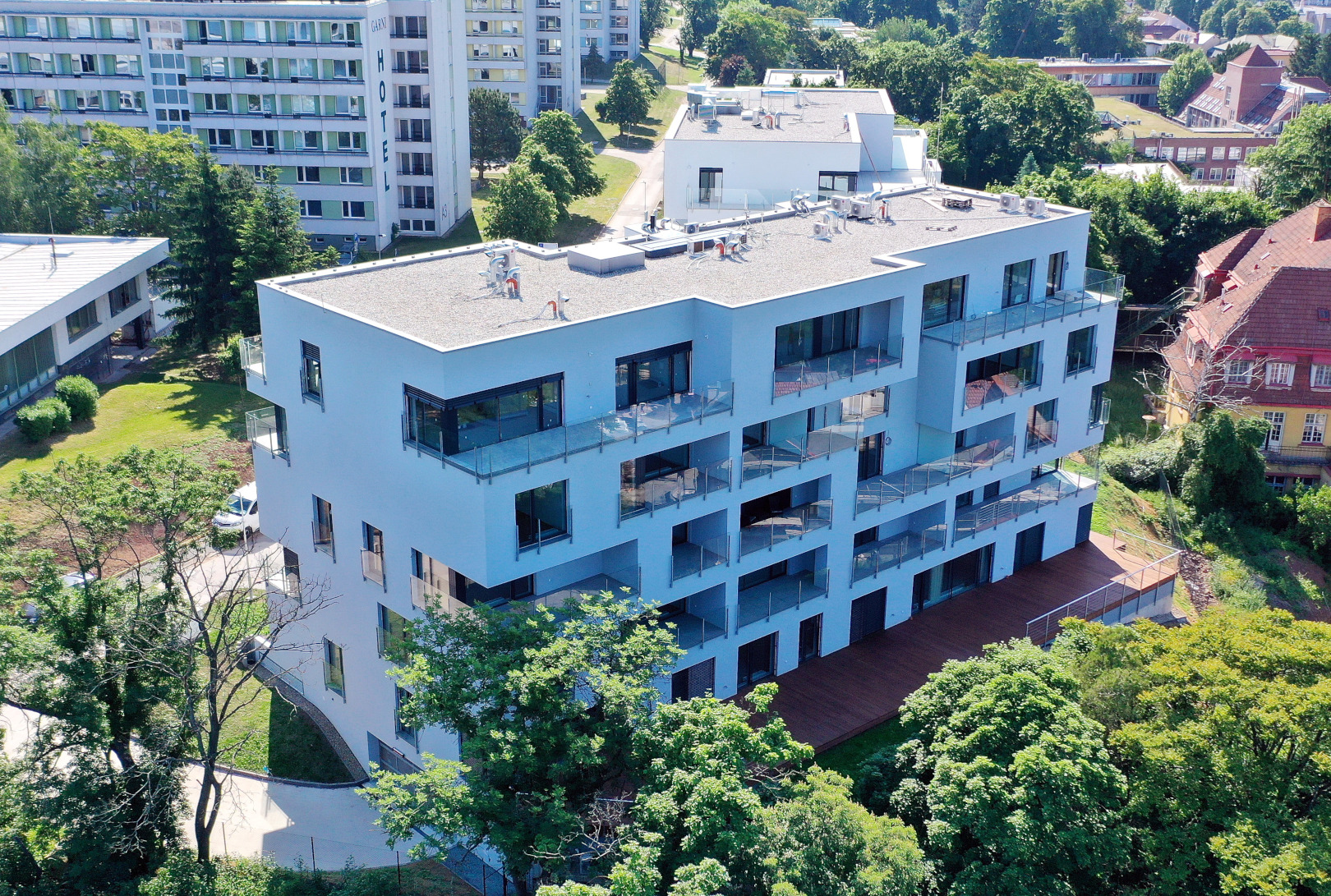 Brno-Pisárky – novostavba bytového domu Hippokrates - Magasépítés