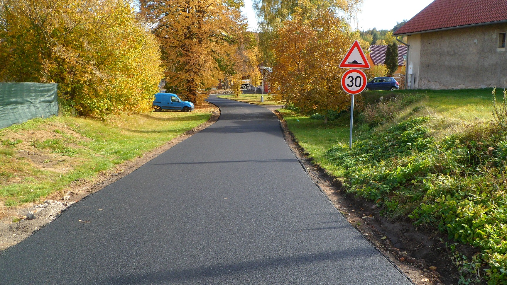 Jevany – rekonstrukce místních komunikací          - Út- és hídépítés
