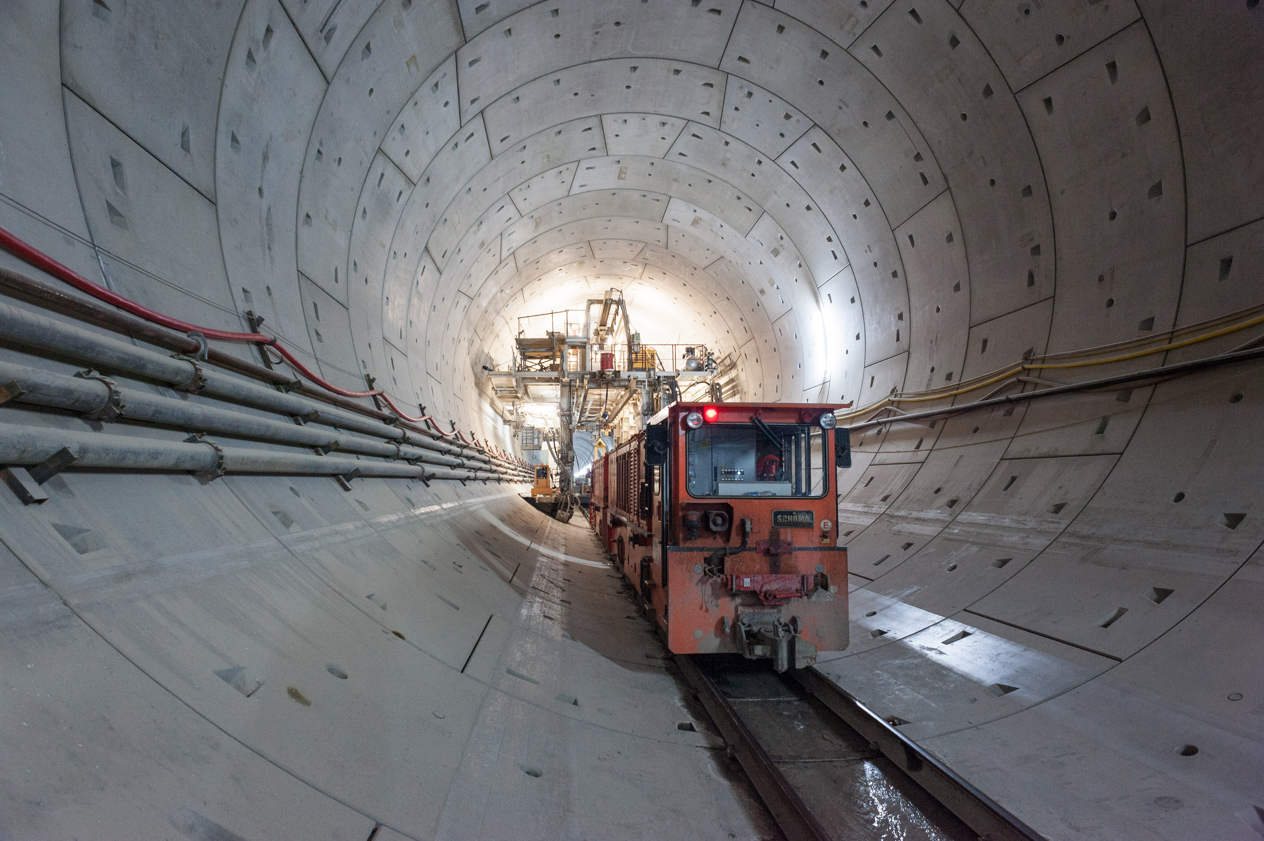 Tunnel Albaufstieg - Alagútépítés