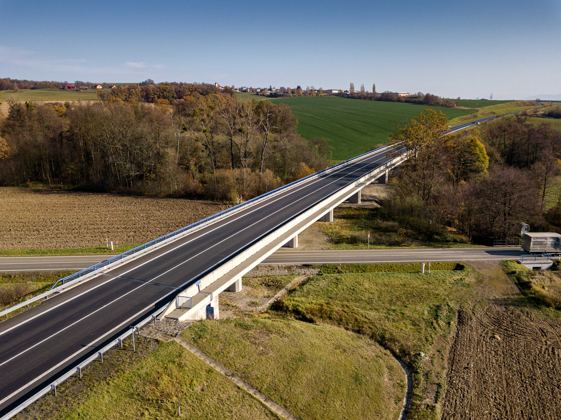 Silnice I/57 – rekonstrukce úseku Lukavec–Fulnek - Út- és hídépítés