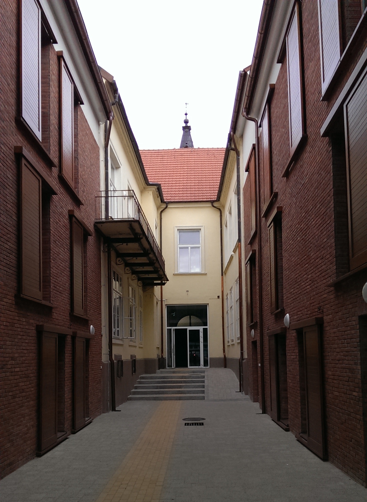 Vlastivedné múzeum v Galante / občianske a administratívne stavby - Magasépítés
