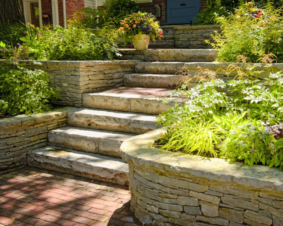 Canva Landscaping (Mittel)