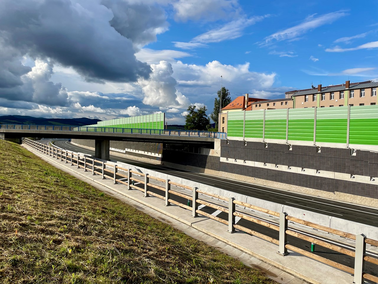 Dálnice D6, obchvat Lubence – stavba mostů a zárubních zdí - Út- és hídépítés Dálnice D6, obchvat Lubence – stavba mostů a zárubních zdí - Út- és hídépítés